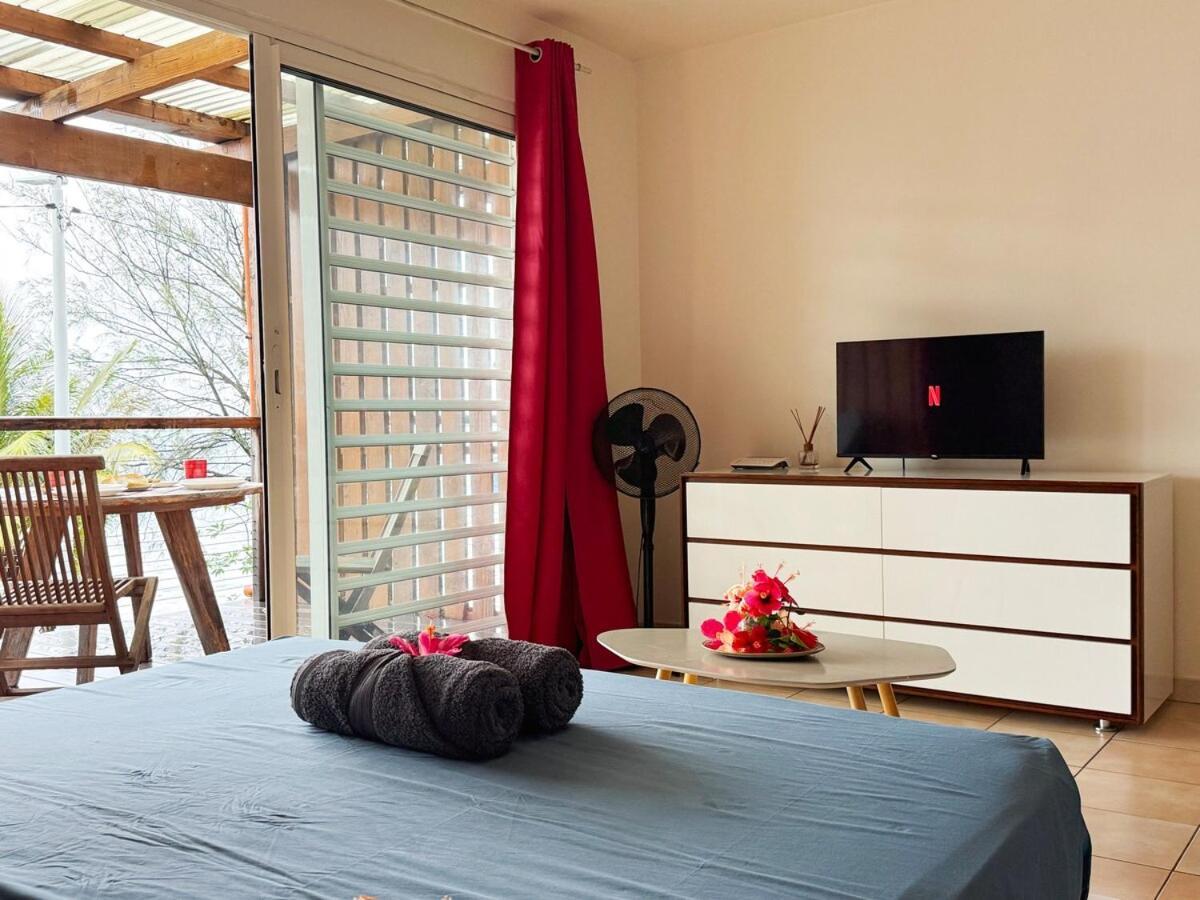 With A View Of A Heavenly Lagoon Apartment